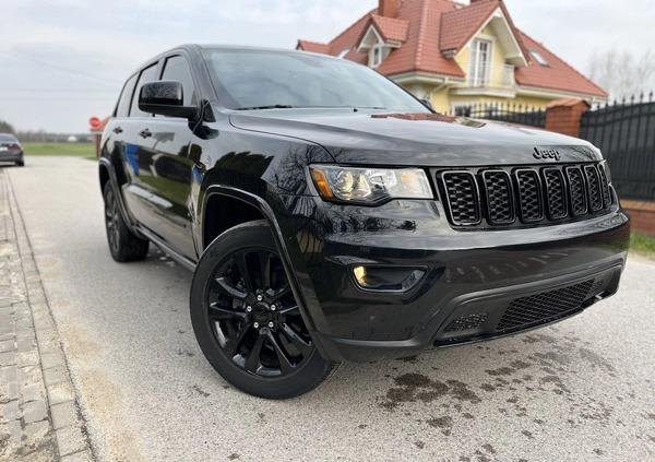 Jeep Grand Cherokee cena 119900 przebieg: 97000, rok produkcji 2018 z Bukowno małe 121